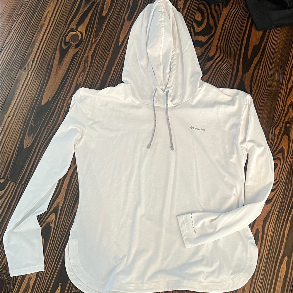 Columbia Women's White/grey Omni Shade Pullover